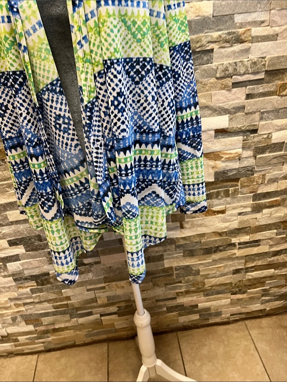 Easy Wear CHICOS Open-Front Patterned Women's Cardigan in Blue and Green